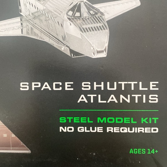 NEW Never Opened Metal Earth 3D Boeing Earth Space Shuttle - Picture 4 of 4